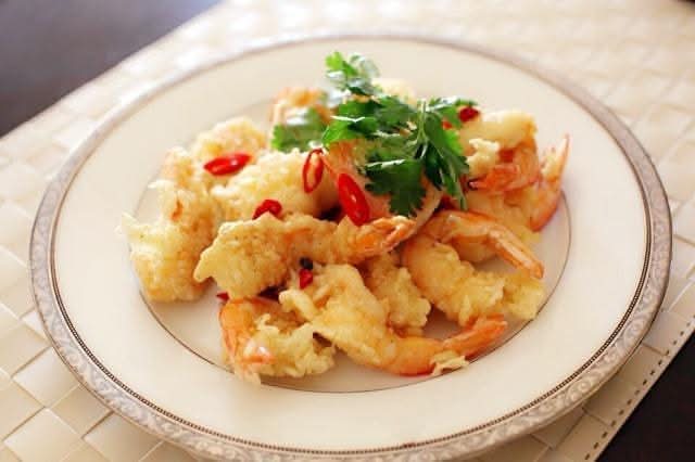 Salt and Pepper Prawns (I)(椒盐虾球)